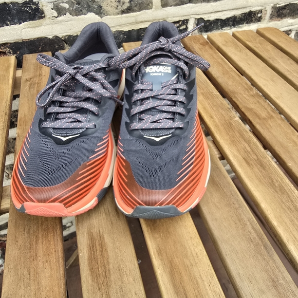 Hoka One One Trainers Torrens 2 Athletic Shoes in Dark Gray and Vibrant Red - Picture 5 of 6